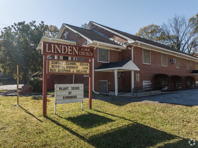 Center Hill boasts many houses of worship, often only blocks away from each other.