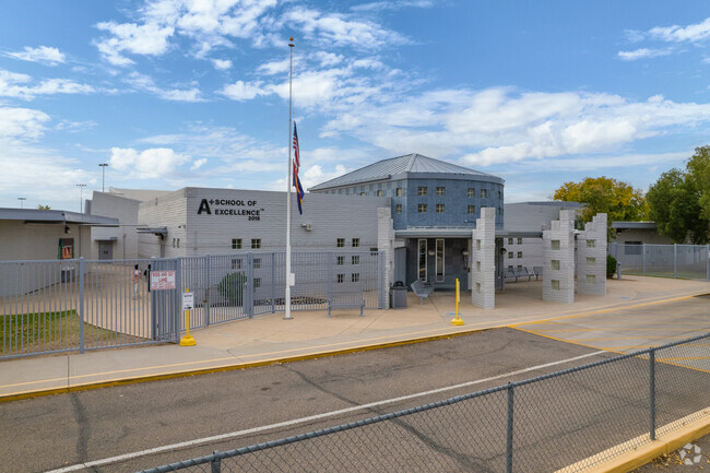 Field Elementary School in Mesa has an award-winning math challenge team.