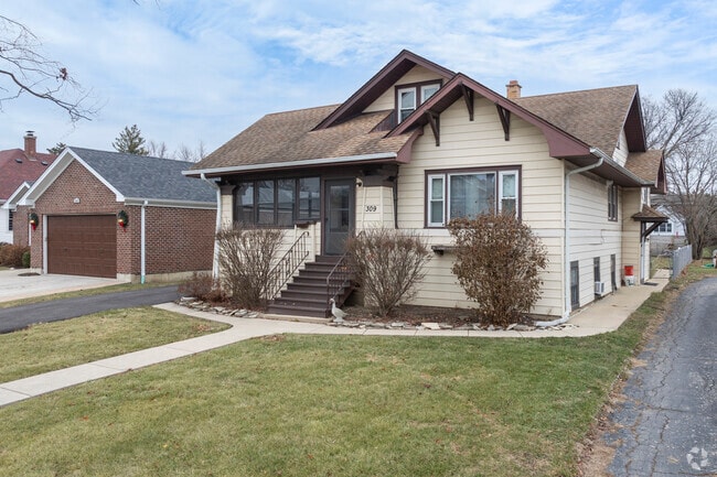 Duplex homes in Elmhurst are rare available.