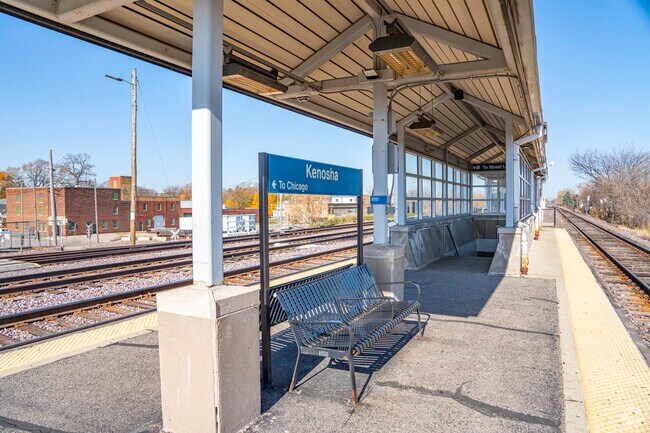 Take a Metra train to Chicago from Lincoln Park Kenosha or anywhere your heart desires.