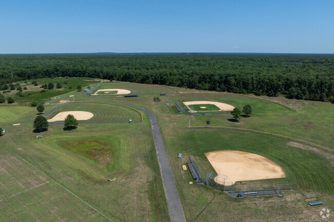 Play football for the Seneca High School Golden Eagles.