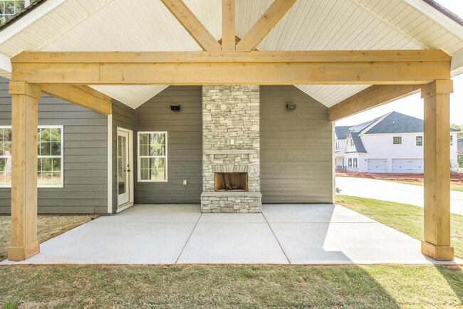 408 Bella Notte Cir 43.jpg