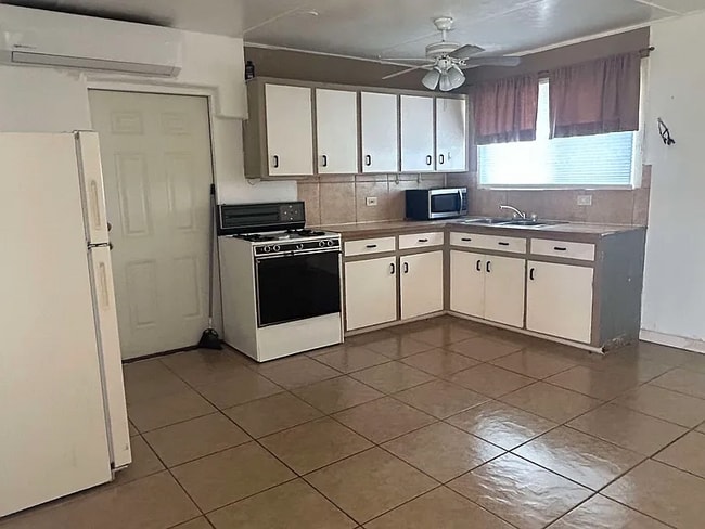 1217 W Wabash St, Tucson, AZ 85705 - photo 2