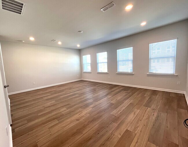 2811 Farmhouse Dr, Apex, NC 27502 - photo 6