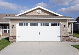 395 NW Blackberry St, Waukee, IA 50263