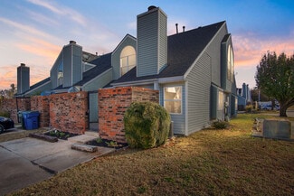 1318 Catalpa Ln, Midwest City, OK 73130