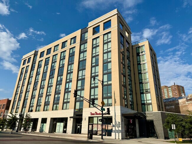 4641 N Broadway unit 3, Chicago, IL 60640 - photo 2