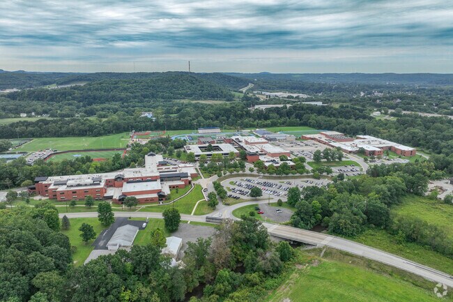 Seneca Valley High School maintains a 10:1 student-teacher ratio.