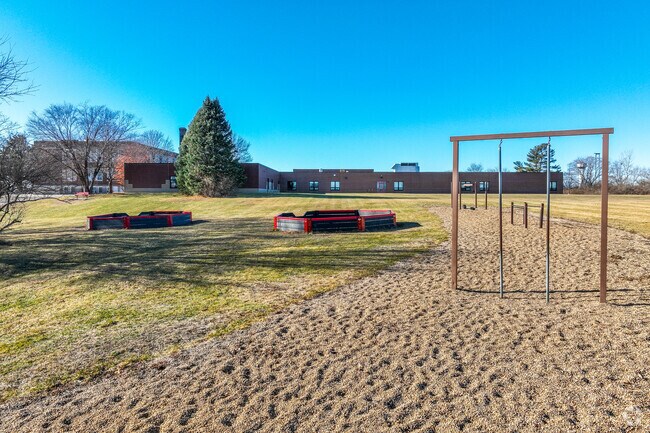 Ample outdoor space at DeSoto Intermediate School allows for fun and learning outside.