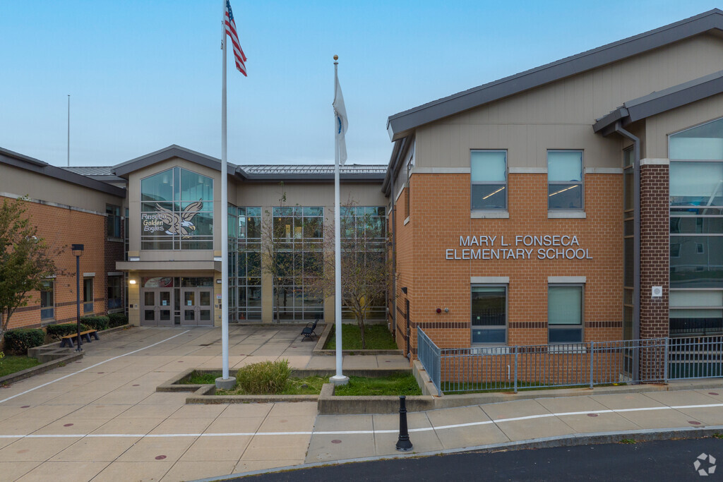 Mary L. Fonseca Elementary School is located at160 Wall St, Fall River, MA.