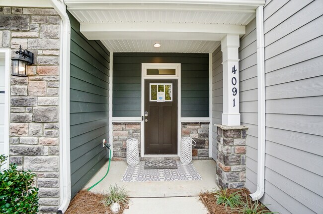 750 S Main St unit 38552534, Troutman, NC 28166 - photo 6