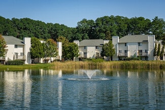 665 N Alpine Lake Dr, Jackson, MI 49203