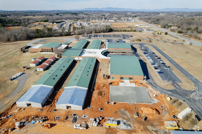 Side view of Boiling Springs Middle School