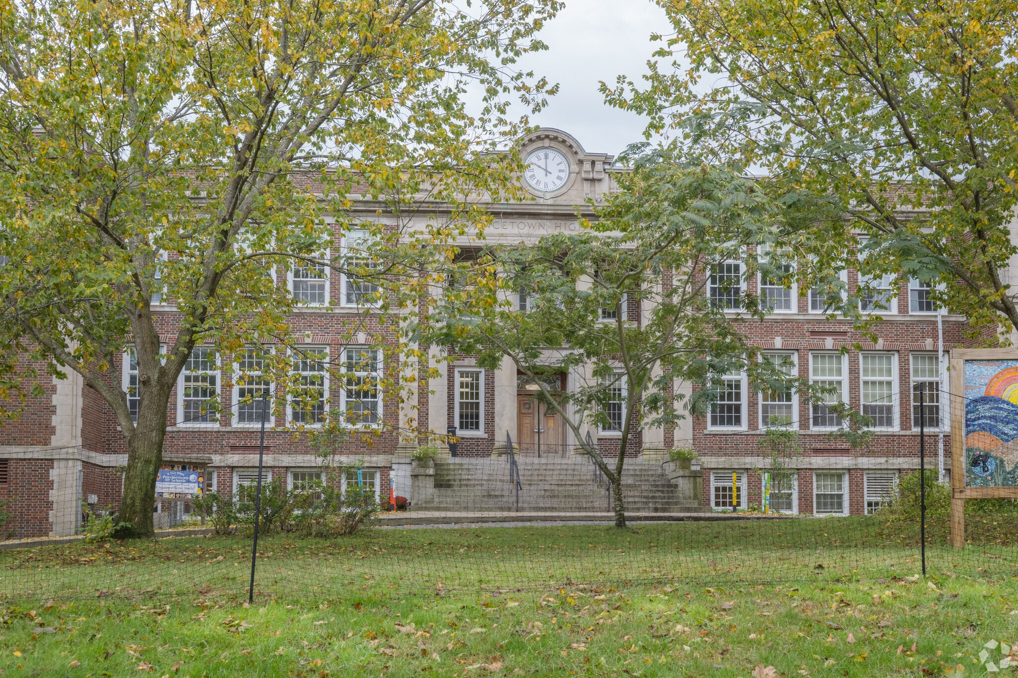 Provincetown Schools, also known as Provincetown International Baccalaureate (IB) World Schools, serves grades K-8.