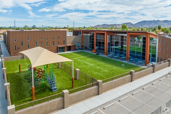 BASIS Phoenix Primary is where young minds are encouraged to explore, question, and grow.