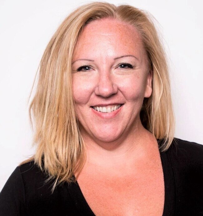 Sara Cooper Real Estate Agent in Murphys, CA