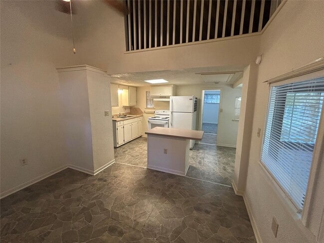 2651 Pioneer Ln, Cleveland, TX 77328 - photo 5