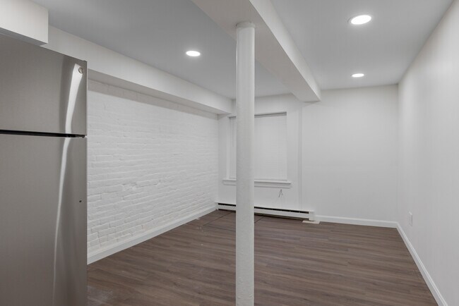 94 Saint Botolph St unit 8, Boston, MA 02116 - photo 6