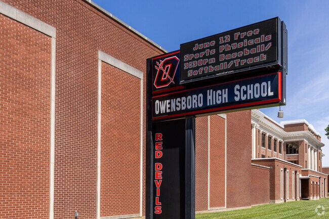 Owensboro High School is an above average, public school located in OWENSBORO, KY.
