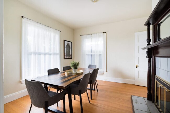 2015 NW 21st Ave unit ID1309823P, Portland, OR 97209 - photo 5