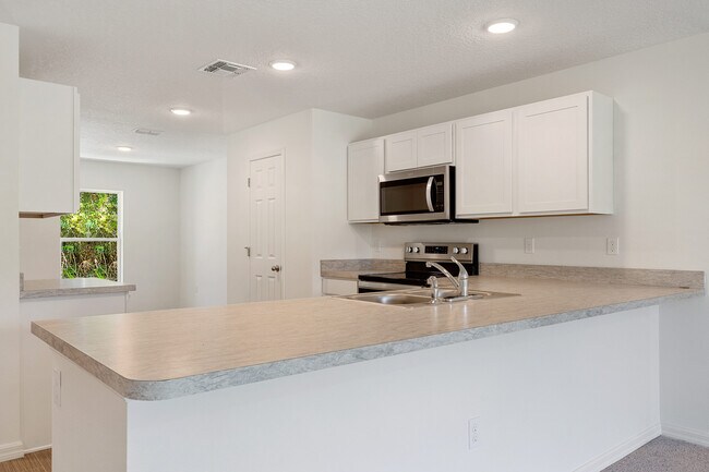 1701 Manth Ln, Port Saint Lucie, FL 34983 - photo 4