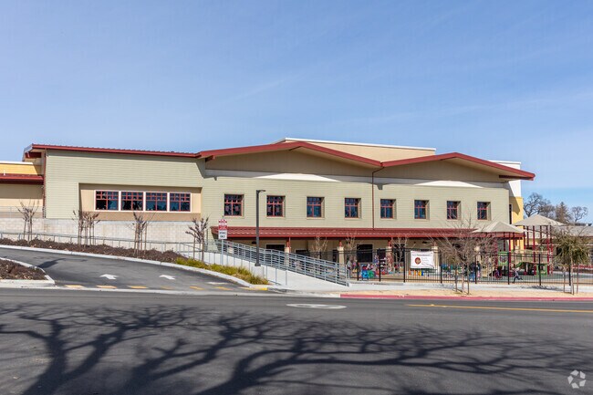 Glen Speck Elemenatry is located in downtown Paso Robles.