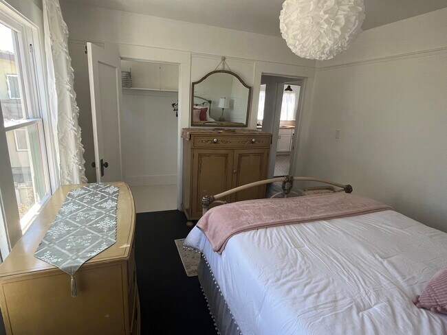 1122 9th St unit Petch Manor Apt. 1, Eureka, CA 95501 - photo 6