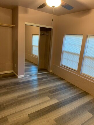 240 Hollywood Blvd SE Unit E, Fort Walton Beach, FL 32548