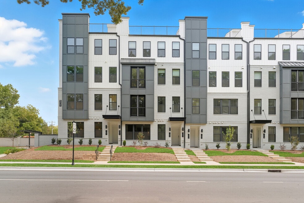 SOCA 56 unit 104, Cary, NC 27511 - photo 1