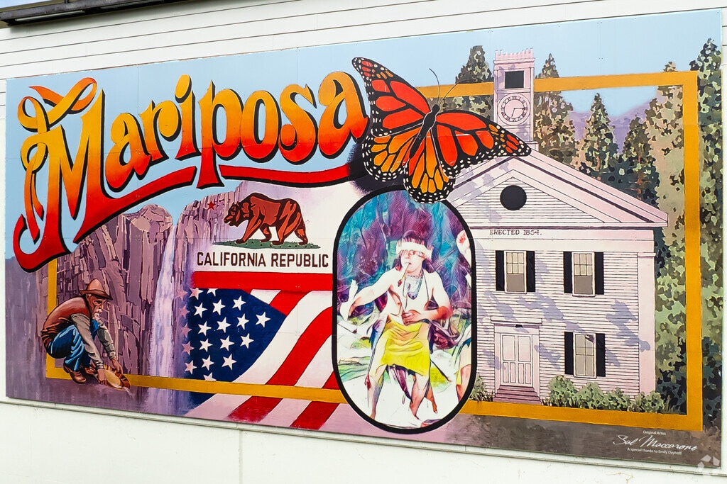 Mariposa’s scenic streets invite leisurely strolls and friendly hellos.
