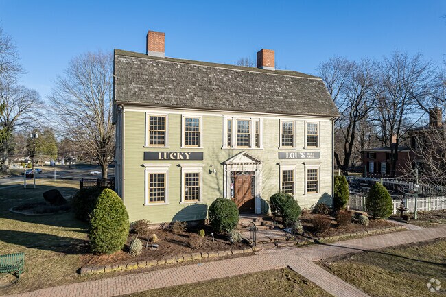 Come visit Lucky Lou's Bar & Grill in Wethersfield.