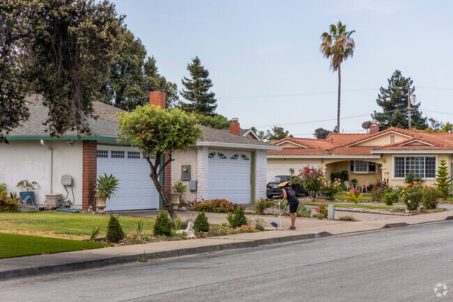 Cabrillo residents take pride in their curb appeal.
