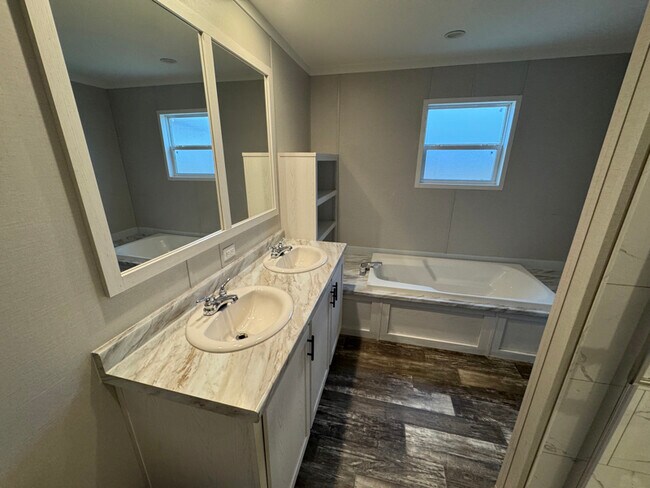 3950 La-134, Collinston, LA 71229 - photo 7