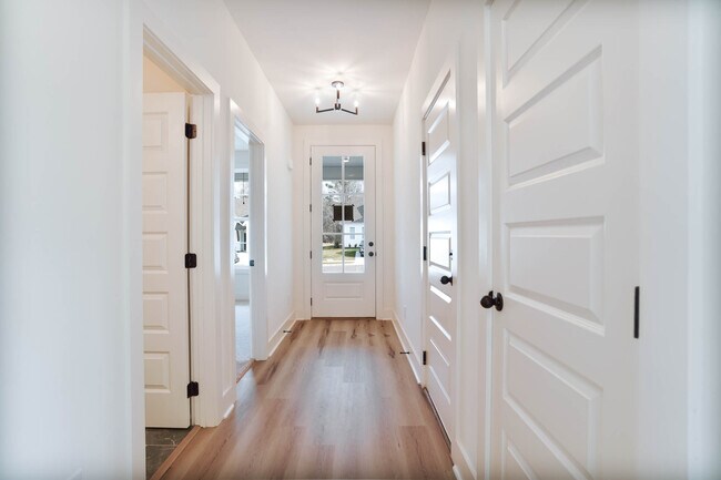 1289 Woodland Cir unit 37687169, Opelika, AL 36801 - photo 5