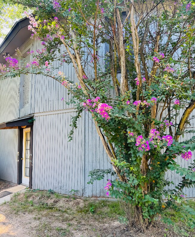 132 Lindsey Rd Unit 2, Big Sandy, TX 75755