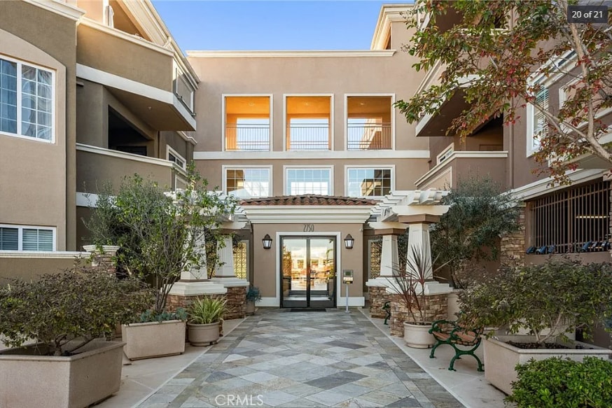 Breakwater Village unit 240, Redondo Beach, CA 90278 - photo 1