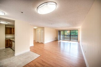1079 Beacon St Unit 21, Brookline, MA 02446