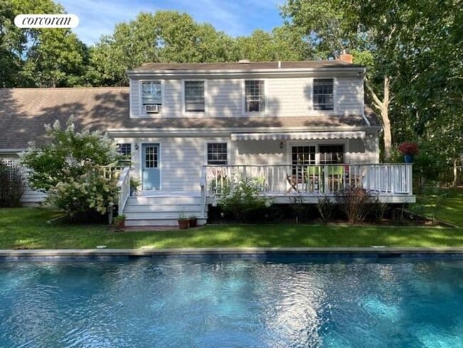 330 Sprig Tree Path, Sag Harbor, NY 11963 - photo 3