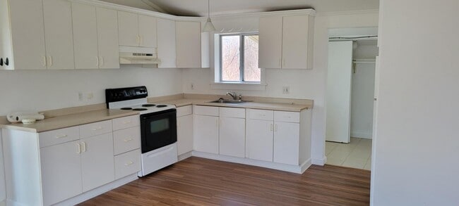 87 Cone Rd unit 1, Manchester Center, VT 05255 - photo 7