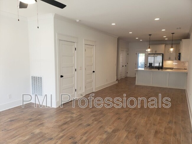 213 Mcauliffe St, Murfreesboro, TN 37130 - photo 3