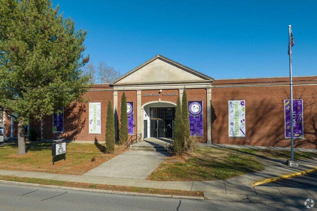 Steam Academy is 1 of 17 high schools in the Fayette County Public Schools.