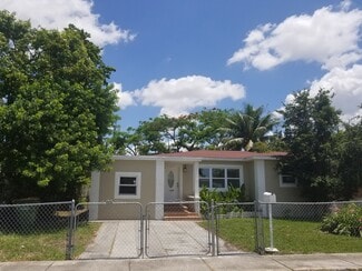1085 NW 133rd St, North Miami, FL 33168