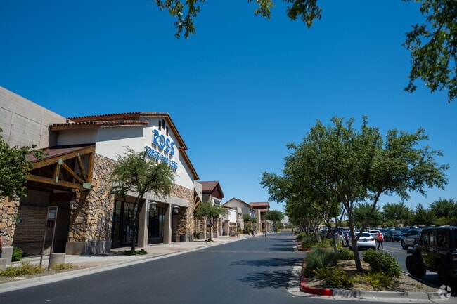 The Gilbert Gateway Towne Center in Morrison Ranch covers all of your shopping needs.