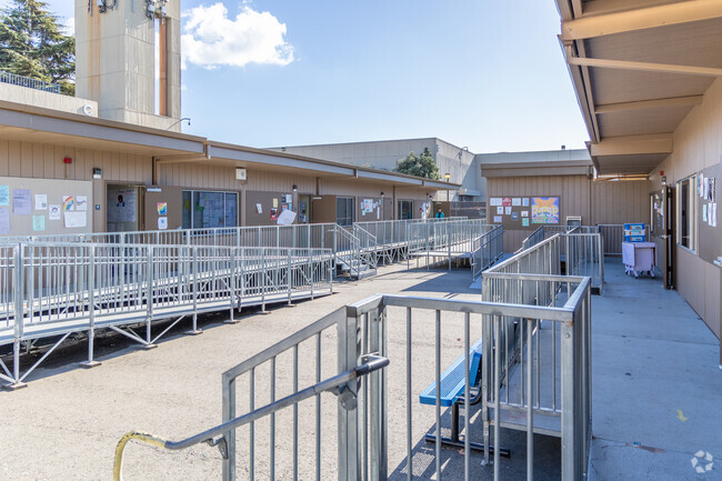 Alameda Science and Tech Institute has a tiny main campus on the Alameda College cmapus.