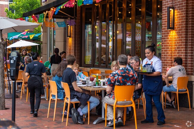 Numerous dining options accompany the retail stores, offering Avalon residents great variety.