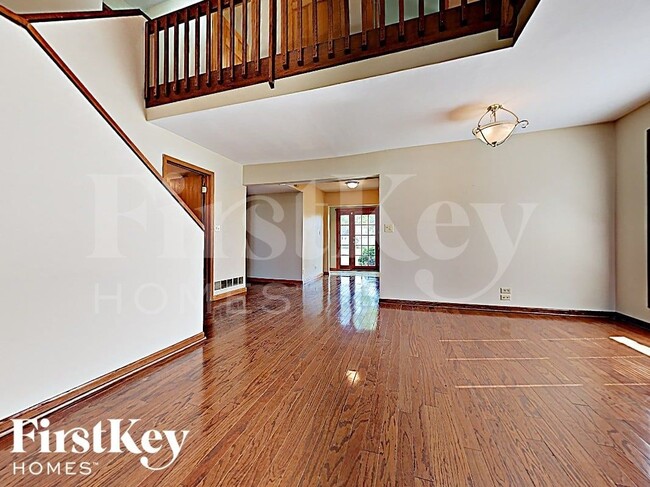 2615 Moss Ln, Aurora, IL 60504 - photo 2