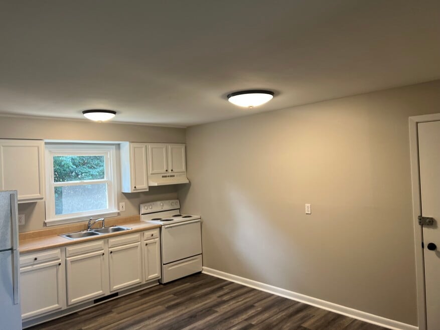 595 Magie Ave unit 3, Fairfield, OH 45014 - photo 1