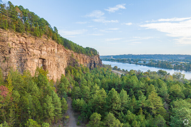 Morgan is located a few minutes north of the Arkansas River.