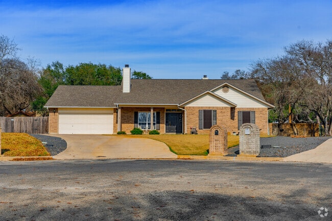 Ranch-style homes in Pleasanton typically have brick exteriors.