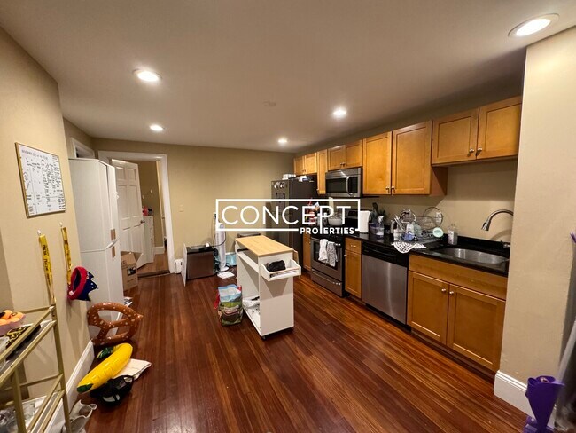 44 Hillside St unit 3, Roxbury Crossing, MA 02120 - photo 2